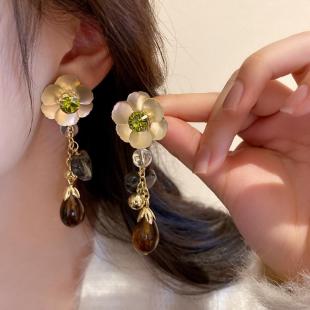 ■VINTAGE HOLLYWOOD■ Bellflower Earrings VH2336EA013B Mid-Century Bogoff Clear Rhinestone Flower Clip Earrings